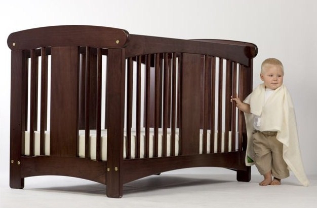 kiwi-cot-espresso-crib-with-baby-high-res